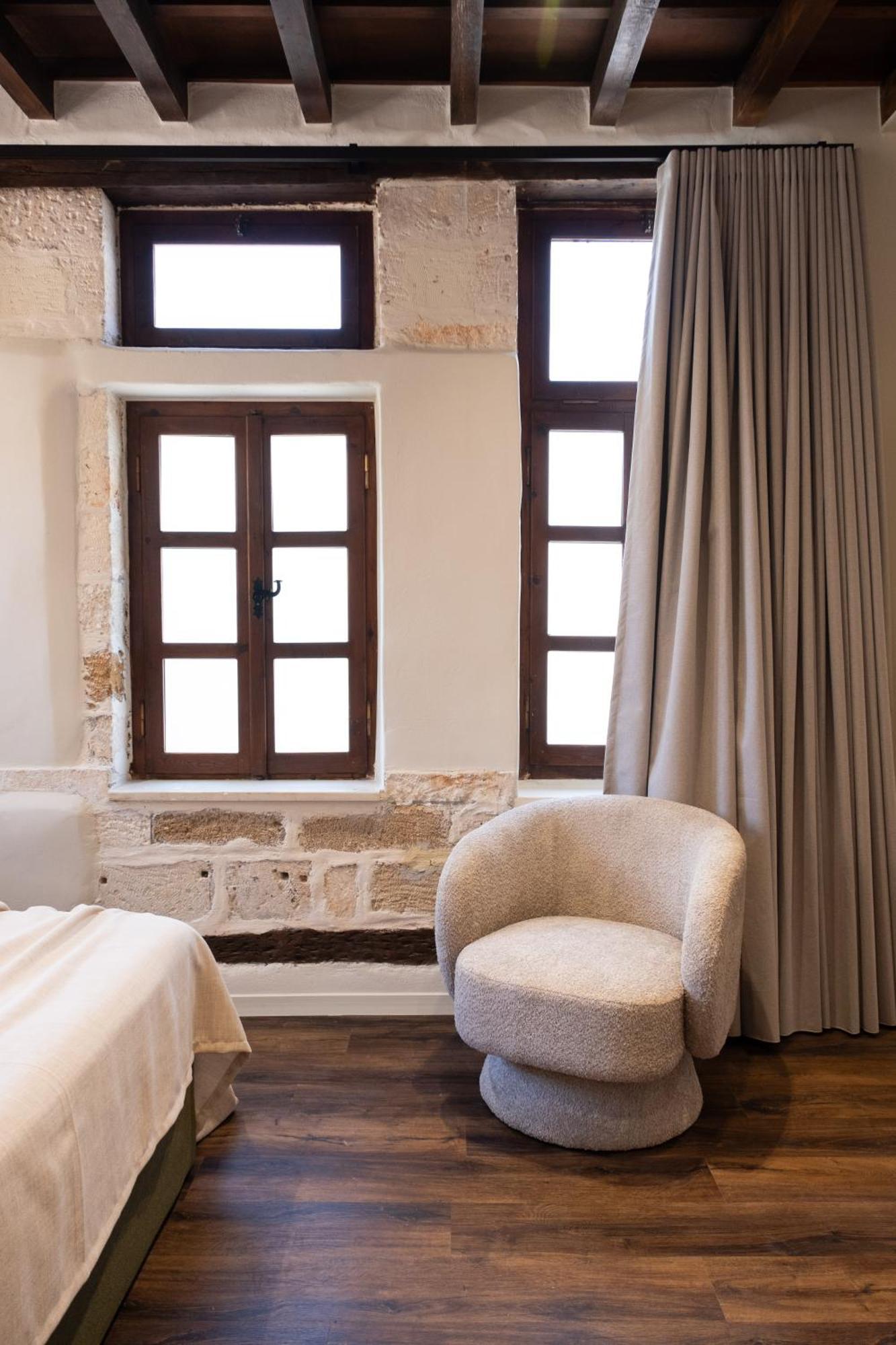 Qualia Slowlife La Canea